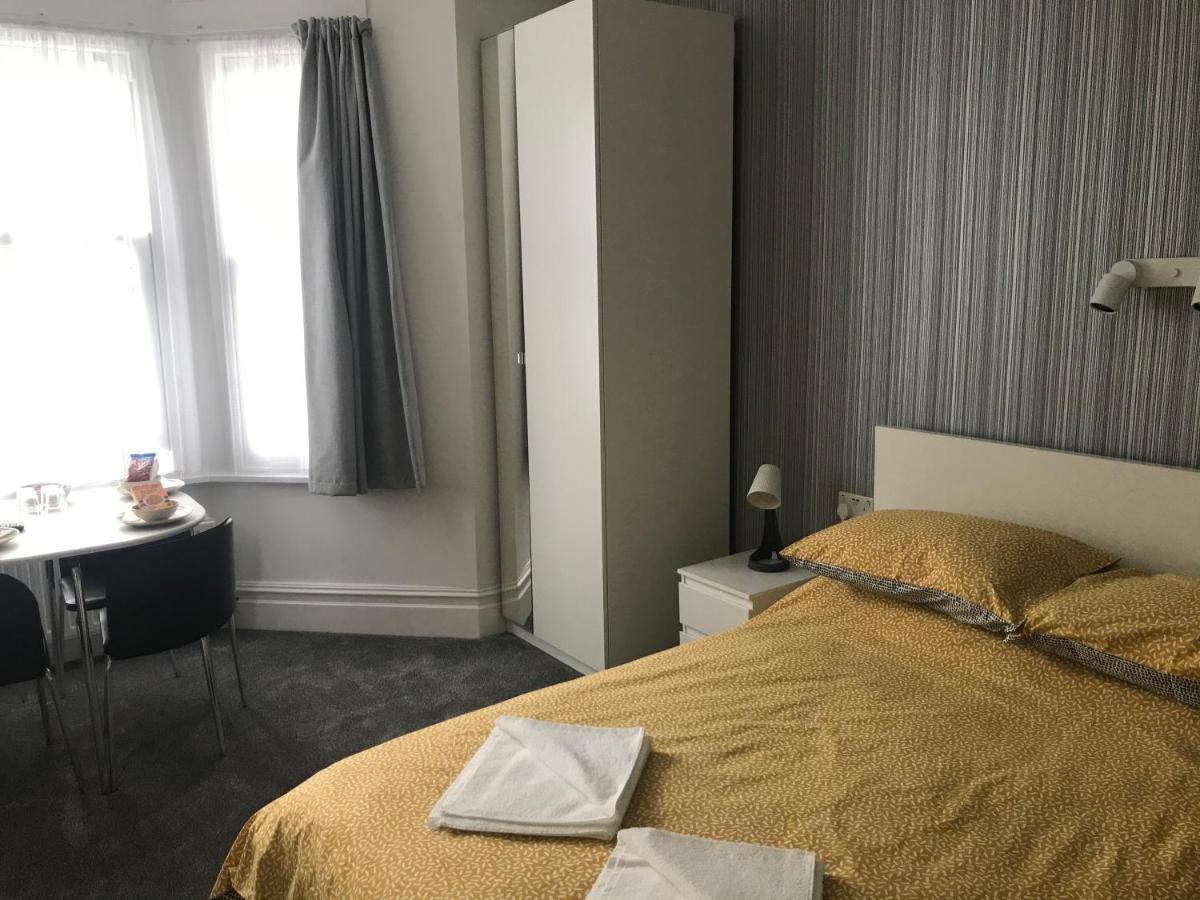 Brunton House 2*